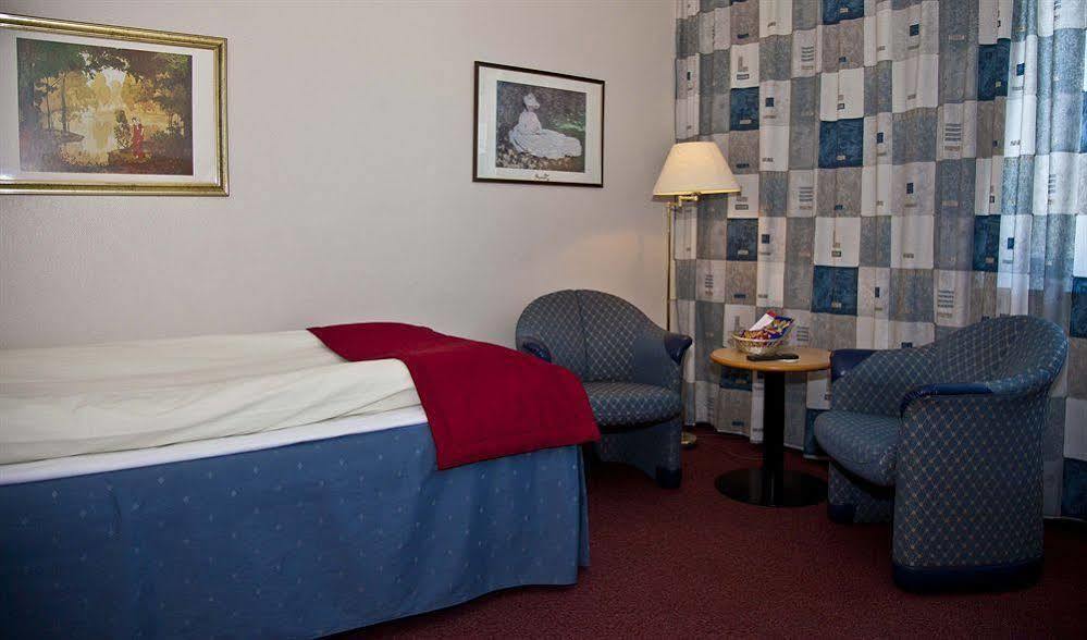 Karlskoga Hotell & Konferens מראה חיצוני תמונה